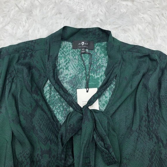 7 For All Mankind Women's Green Long Sleeve Blouse Size XS Runs Big NWT - Picture 2 of 16